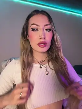 Snapshot of Lally_Valencia__ chatting on November 9, 5:28 pm Lally Valencia online show from November 9, 5:28 pm