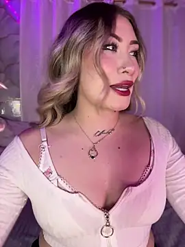 Snapshot of Lally_Valencia__ chatting on June 12, 5:27 am Lally Valencia online show from June 12, 5:27 am