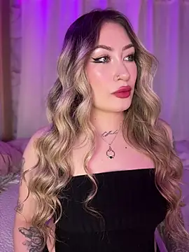 Snapshot of Lally_Valencia__ chatting on June 27, 3:01 am Lally Valencia online show from June 27, 3:01 am