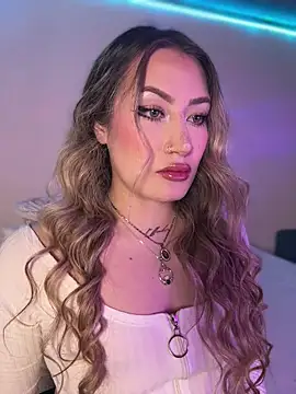 Snapshot of Lally_Valencia__ chatting on November 20, 7:42 am Lally Valencia online show from November 20, 7:42 am