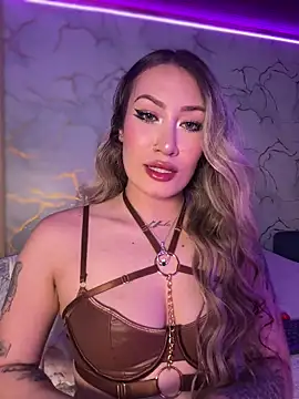 Snapshot of Lally_Valencia__ chatting on November 24, 11:49 pm Lally Valencia online show from November 24, 11:49 pm