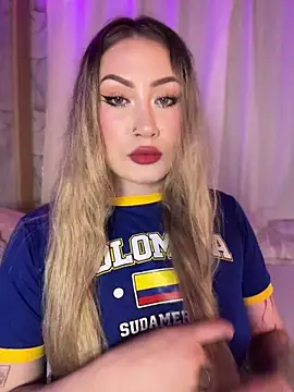 Snapshot of Lally_Valencia__ chatting on June 25, 4:10 am Lally Valencia online show from June 25, 4:10 am