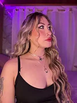 Lally Valencia   online show from March 16, 3:25 am