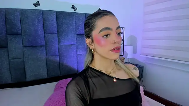 Violetta Ficher online show from February 3, 2:32 am