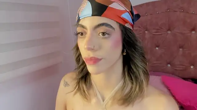 Violetta Ficher online show from November 23, 3:16 am