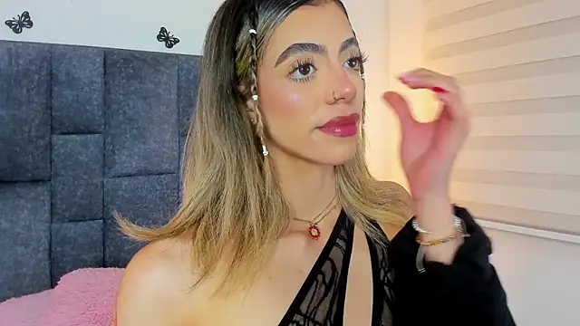 Violetta Ficher online show from April 22, 2:29 am