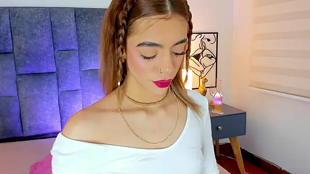 Violetta Ficher online show from May 29, 2:17 am