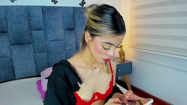 Violetta Ficher online show from April 26, 2:42 am
