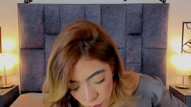 Snapshot of Violetta_Ficher chatting on June 12, 2:09 am Violetta Ficher online show from June 12, 2:09 am
