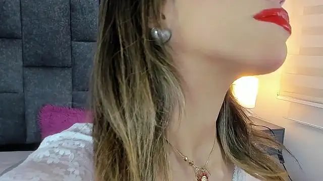 Violetta Ficher online show from November 14, 2:37 am