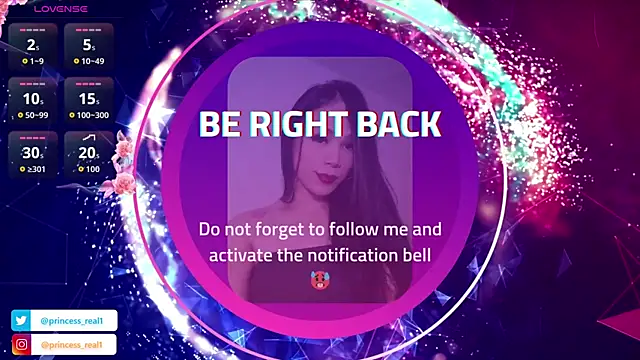 Snapshot of princess0303 chatting on November 8, 5:22 am princess0303 online show from November 8, 5:22 am