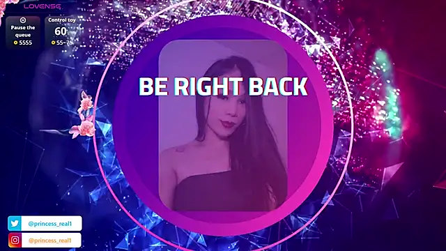 Snapshot of princess0303 chatting on October 24, 5:28 am princess0303 online show from October 24, 5:28 am