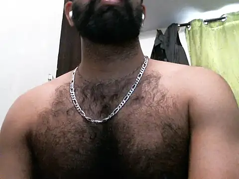 Snapshot of indianhairybull chatting on September 21, 5:01 am indianhairybull online show from September 21, 5:01 am