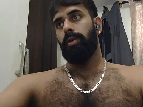 Snapshot of indianhairybull chatting on June 9, 4:57 am indianhairybull online show from June 9, 4:57 am