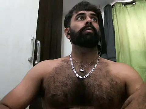Snapshot of indianhairybull chatting on March 4, 4:38 am indianhairybull online show from March 4, 4:38 am