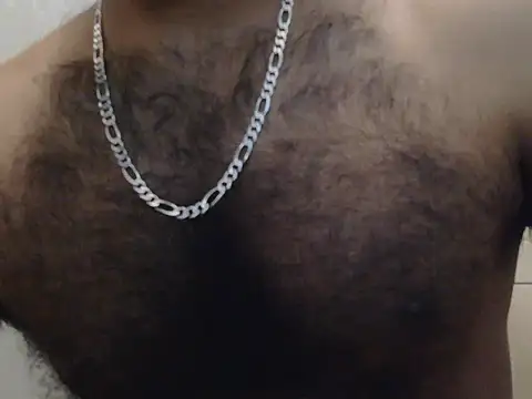 Snapshot of indianhairybull chatting on June 7, 4:07 am indianhairybull online show from June 7, 4:07 am
