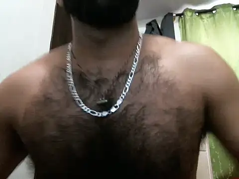 Snapshot of indianhairybull chatting on March 23, 4:38 am indianhairybull online show from March 23, 4:38 am