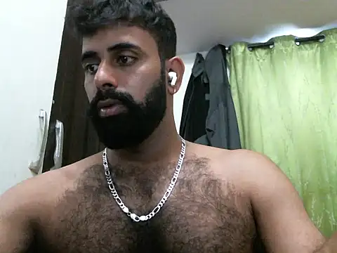 Snapshot of indianhairybull chatting on October 25, 6:12 am indianhairybull online show from October 25, 6:12 am