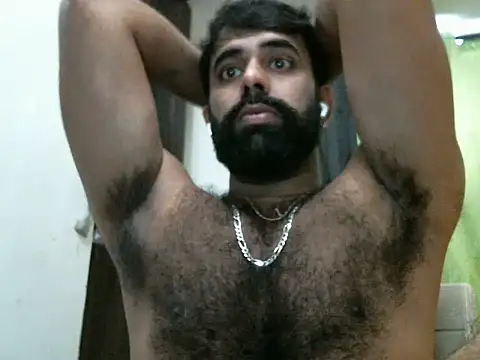 Snapshot of indianhairybull chatting on October 7, 4:46 am indianhairybull online show from October 7, 4:46 am