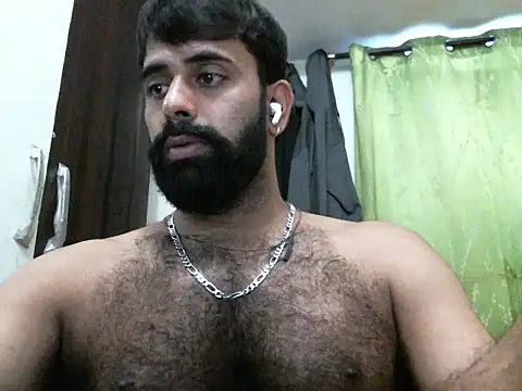 Snapshot of indianhairybull chatting on October 11, 12:17 pm indianhairybull online show from October 11, 12:17 pm