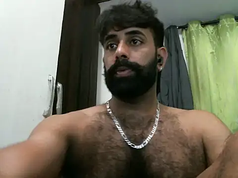 Snapshot of indianhairybull chatting on March 3, 12:39 pm indianhairybull online show from March 3, 12:39 pm