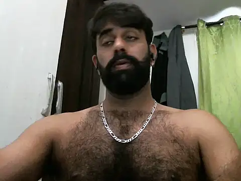 Snapshot of indianhairybull chatting on February 23, 11:22 am indianhairybull online show from February 23, 11:22 am