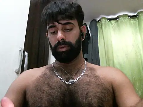 Snapshot of indianhairybull chatting on March 13, 5:00 am indianhairybull online show from March 13, 5:00 am