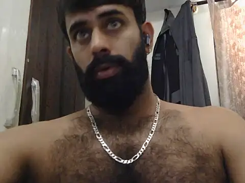Snapshot of indianhairybull chatting on July 16, 4:09 am indianhairybull online show from July 16, 4:09 am