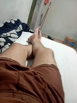 Snapshot of Zaberpop chatting on February 17, 3:53 pm Zaberpop online show from February 17, 3:53 pm