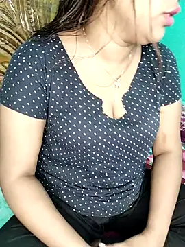 Snapshot of monekhan123 chatting on December 2, 5:20 am monekhan123 online show from December 2, 5:20 am