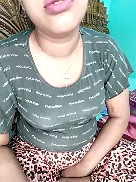 Snapshot of monekhan123 chatting on December 1, 10:16 am monekhan123 online show from December 1, 10:16 am