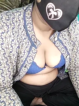 monekhan123 online show from January 13, 3:38 pm