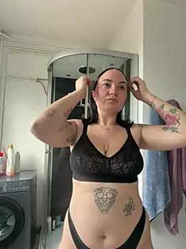 Orgasmille online show from April 15, 7:14 am