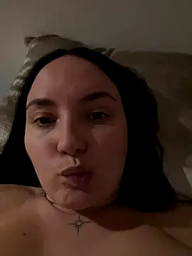 Orgasmille online show from December 17, 9:31 pm