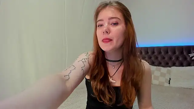 Snapshot of Ella_Mayers chatting on March 9, 9:25 pm Ella Mayers online show from March 9, 9:25 pm