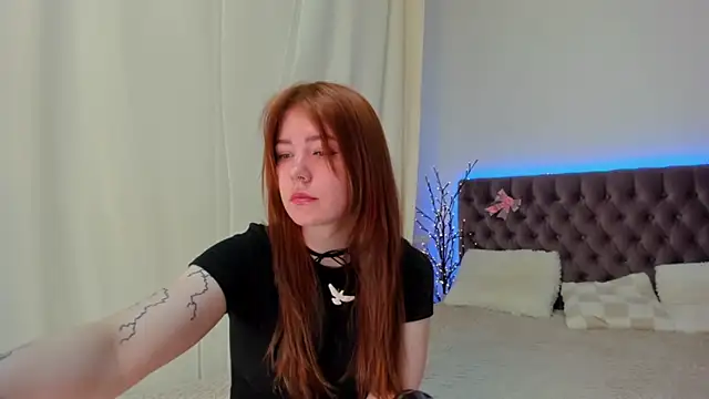 Snapshot of Ella_Mayers chatting on March 20, 3:23 am Ella Mayers online show from March 20, 3:23 am