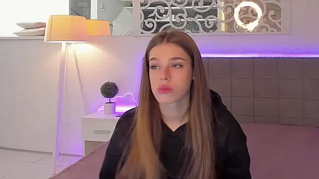 melissacrayzy online show from May 13, 5:25 am