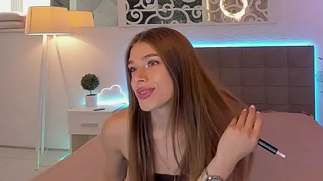 Snapshot of melissacrayzy chatting on June 19, 5:24 am melissacrayzy online show from June 19, 5:24 am