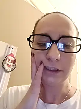 Snapshot of Mia_RainX chatting on February 3, 8:47 pm Mia RainX online show from February 3, 8:47 pm