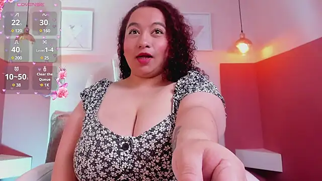 Snapshot of kattarina_ chatting on February 19, 12:44 pm kattarina online show from February 19, 12:44 pm