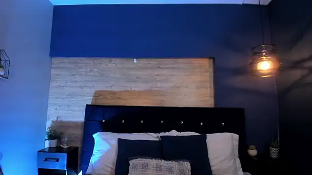Snapshot of kattarina_ chatting on March 19, 1:18 pm kattarina online show from March 19, 1:18 pm