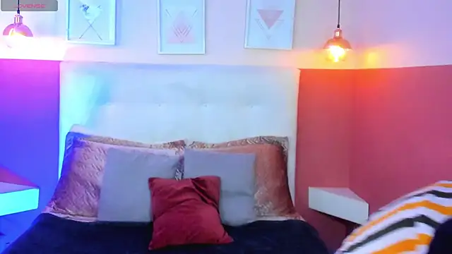 Snapshot of kattarina_ chatting on February 21, 1:00 pm kattarina online show from February 21, 1:00 pm