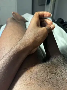 Snapshot of bigbola304 chatting on November 3, 2:53 pm bigbola304 online show from November 3, 2:53 pm