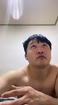 offwhite777 online show from January 30, 6:21 pm