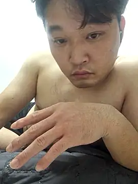 offwhite777 online show from October 31, 10:56 am