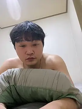 offwhite777 online show from February 17, 7:12 pm