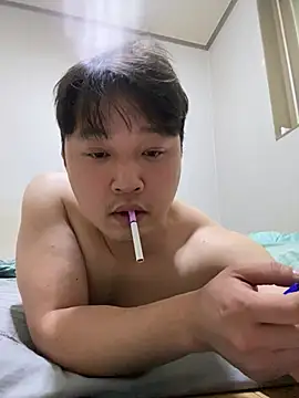 offwhite777 online show from February 22, 8:07 am