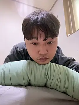 offwhite777 online show from February 21, 5:46 am