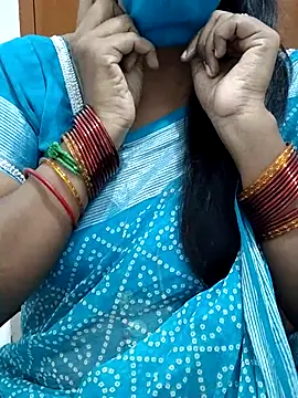 Snapshot of Tamil_Meera12 chatting on March 21, 5:23 pm Tamil Meera12 online show from March 21, 5:23 pm