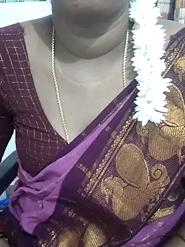 Snapshot of Tamil_Meera12 chatting on October 5, 6:59 am Tamil Meera12 online show from October 5, 6:59 am